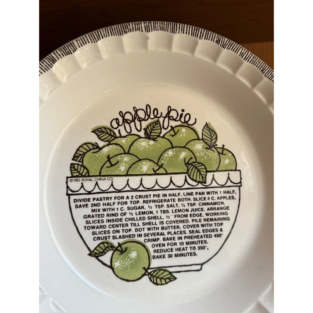 Vintage 1983 Royal China Co Country Harvest Apple Pie Recipe Plate 11 Inch USA